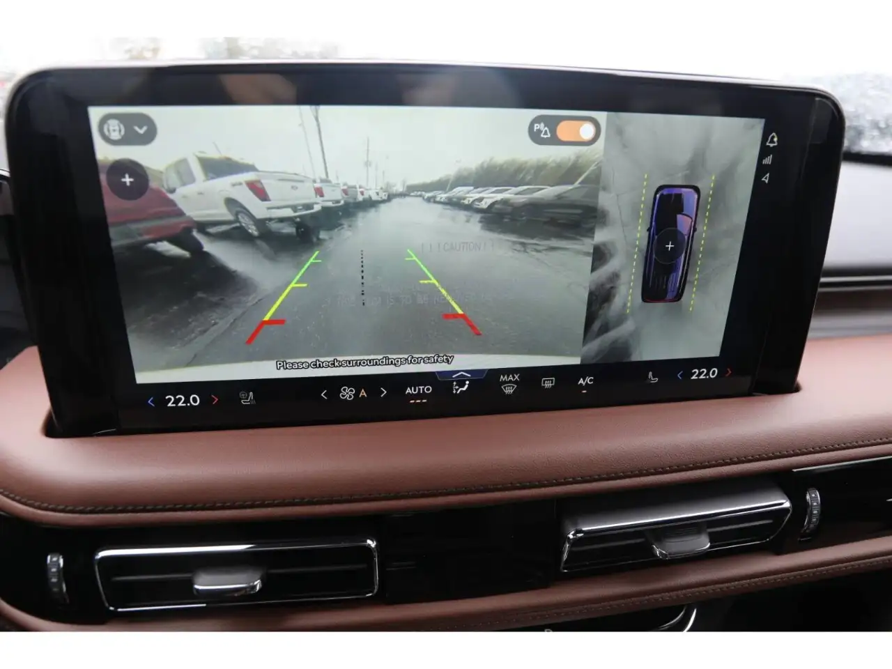 Lincoln Aviator снимка Lincoln Aviator