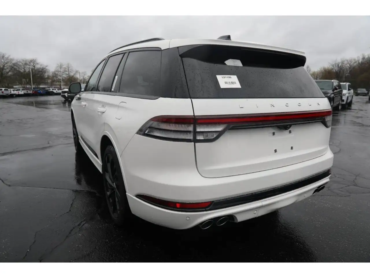Lincoln Aviator снимка Lincoln Aviator