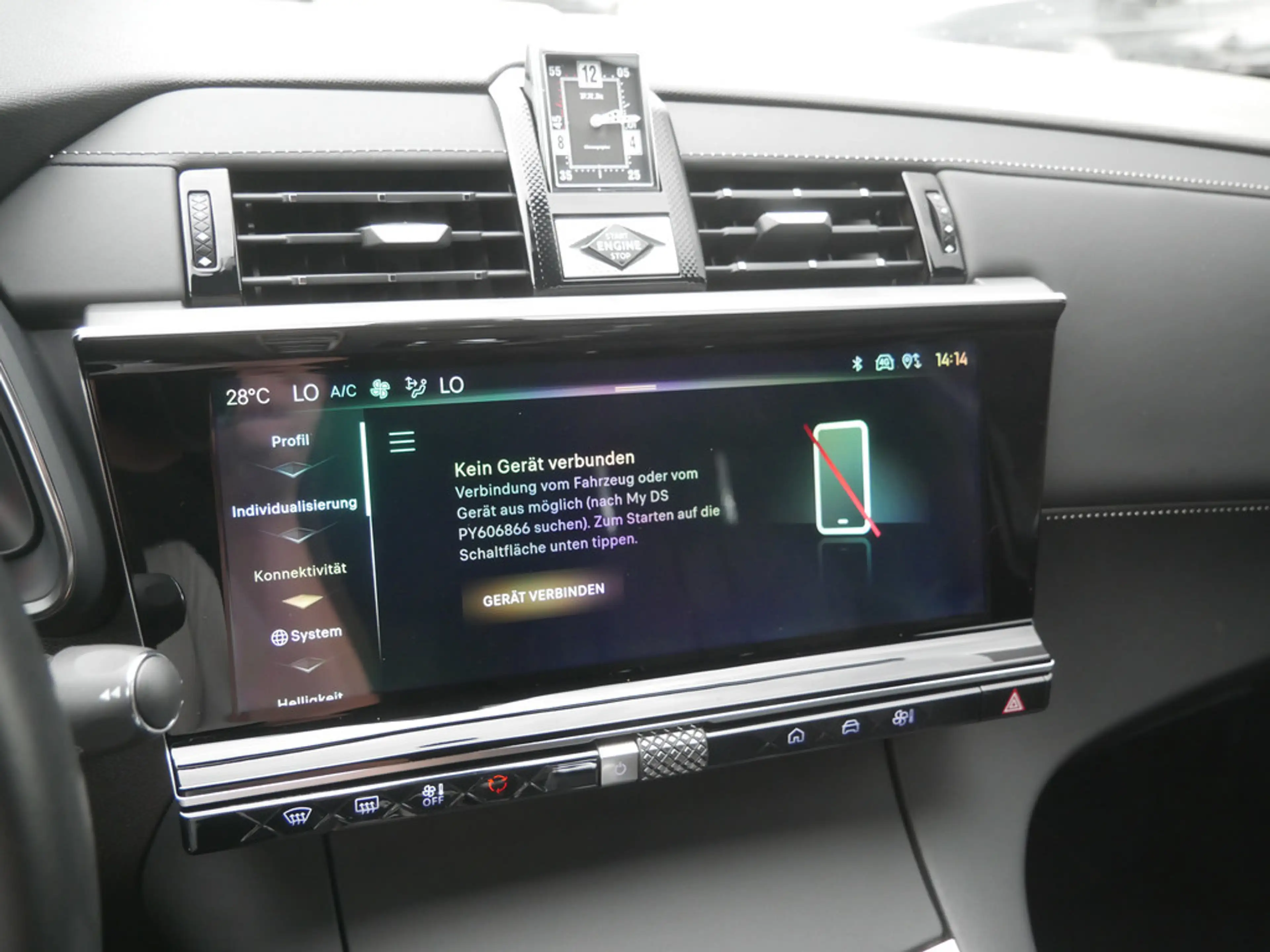 DS Automobiles DS 7 Crossback Opera BlueHDi 130 PANO 360° — photo 9