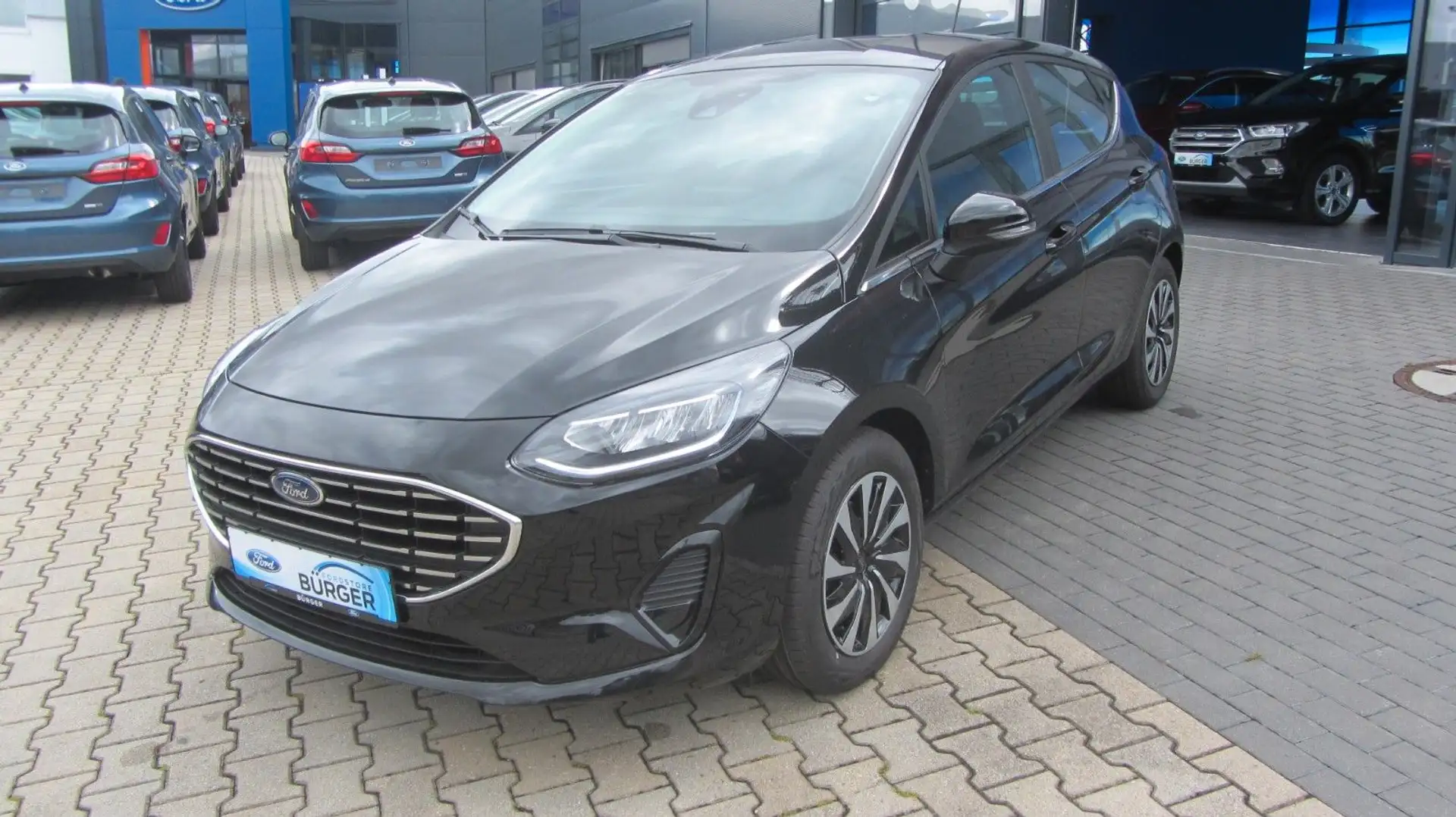 Ford Fiesta Titanium Schwarz - 1
