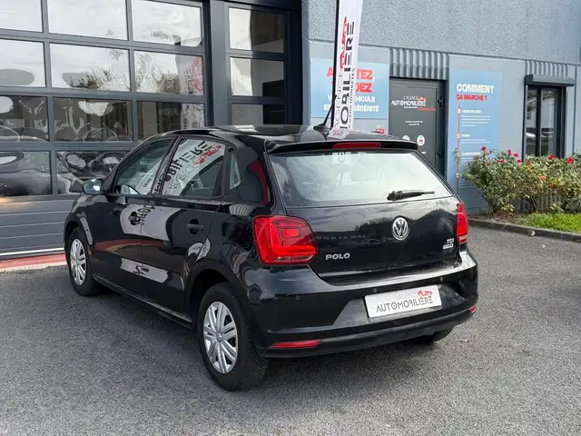 Volkswagen Polo view 4