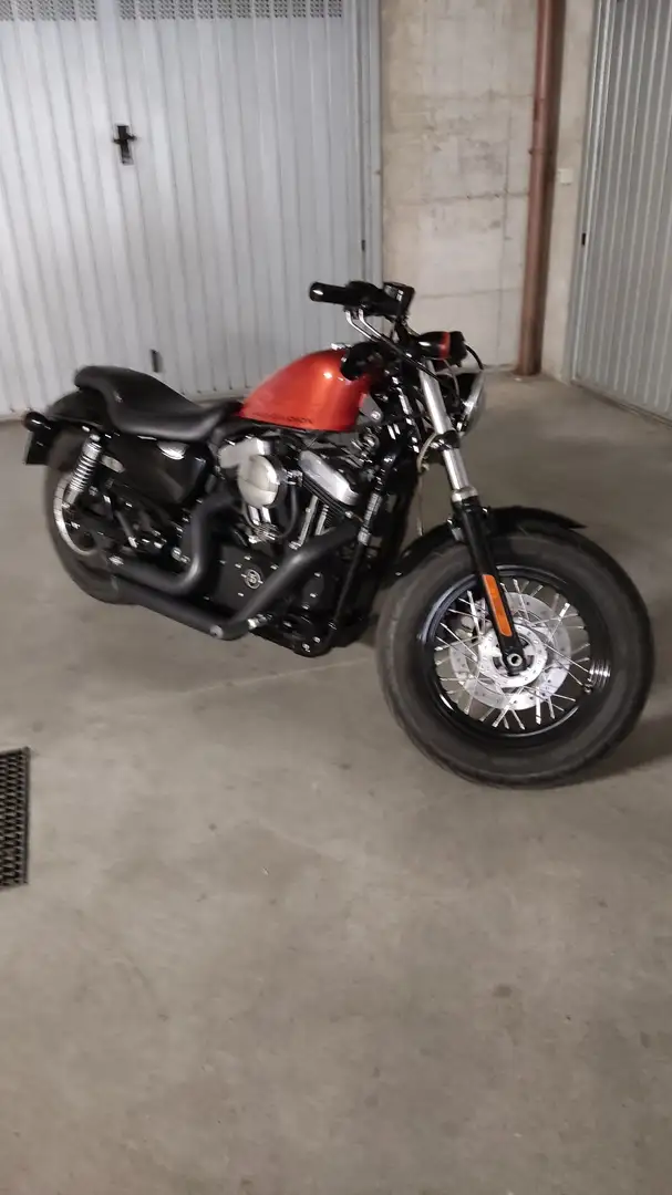 Harley-Davidson Sportster Forty Eight Oranžová - 1