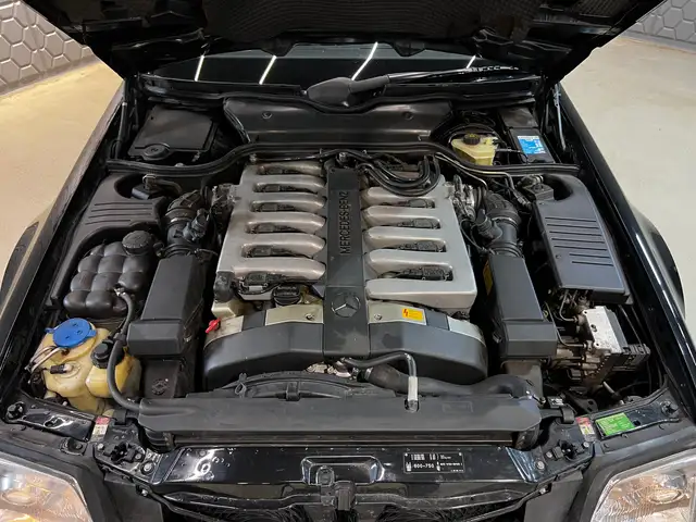 Mercedes-Benz SL view 5