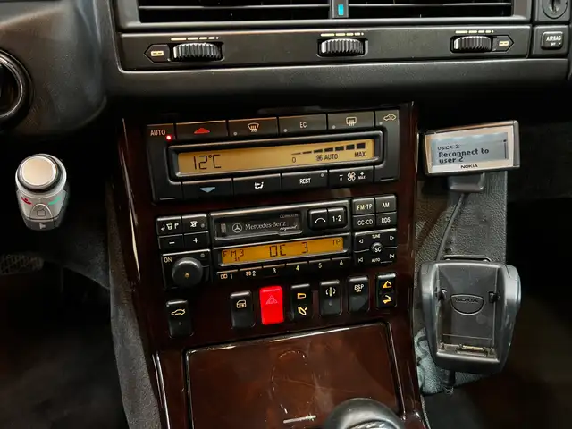 Mercedes-Benz SL view 21