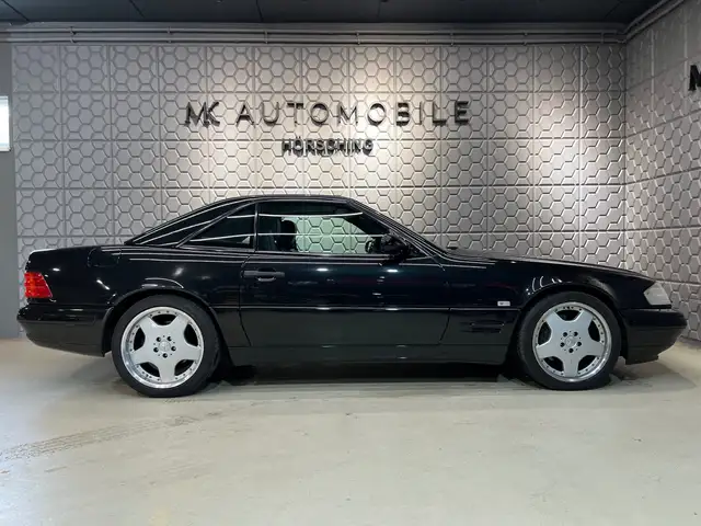 Mercedes-Benz SL view 9