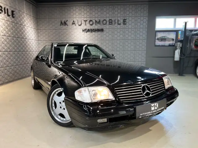 Mercedes-Benz SL view 6