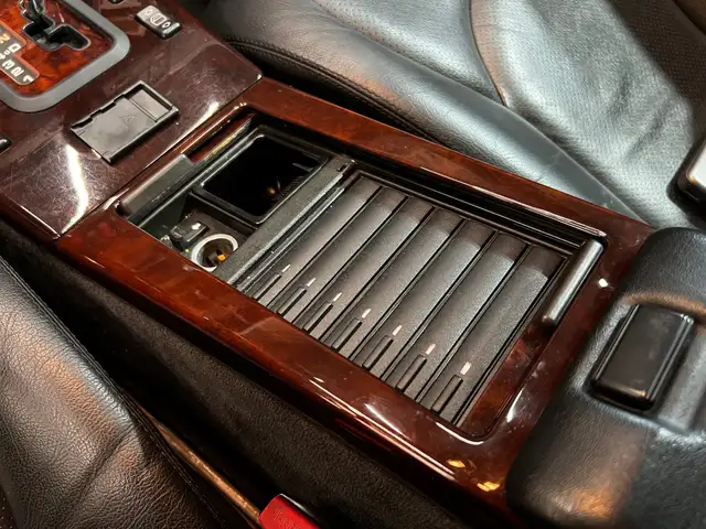 Mercedes-Benz SL view 23