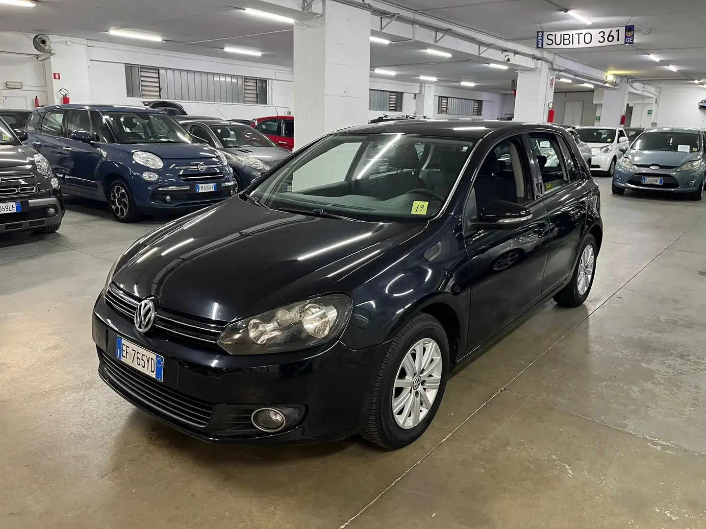 Volkswagen Golf 5p 1.6 tdi Comfortline Noir - 1