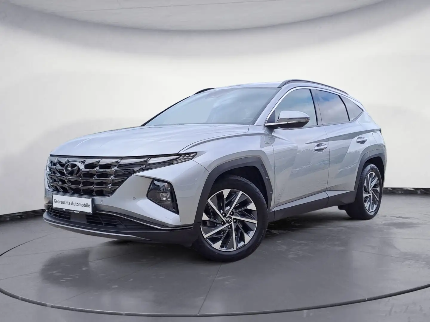 Hyundai TUCSON 1.6 CRDi Trend 4WD Navi ACC RFK Sitzh. Plateado - 2