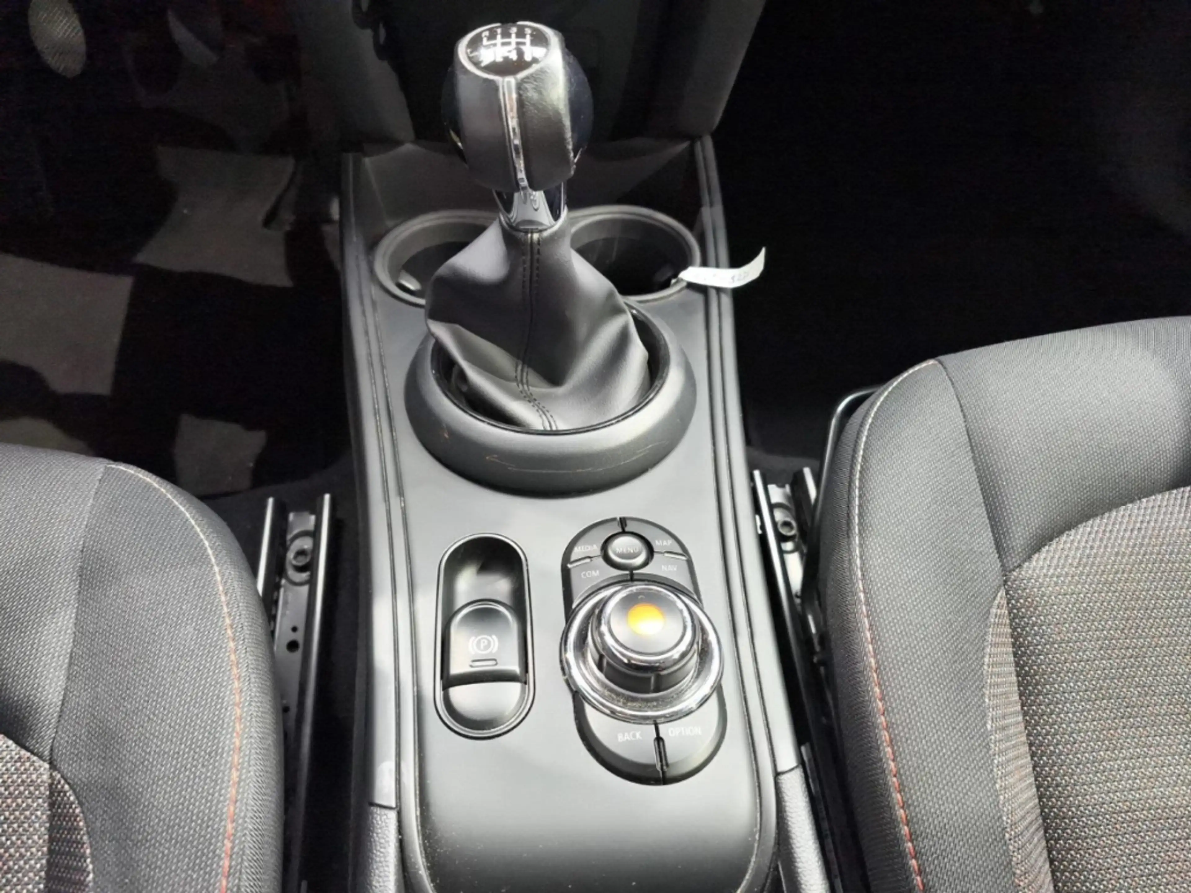 MINI One Countryman COUNTRYMAN Pepper Sitzheizung — photo 15