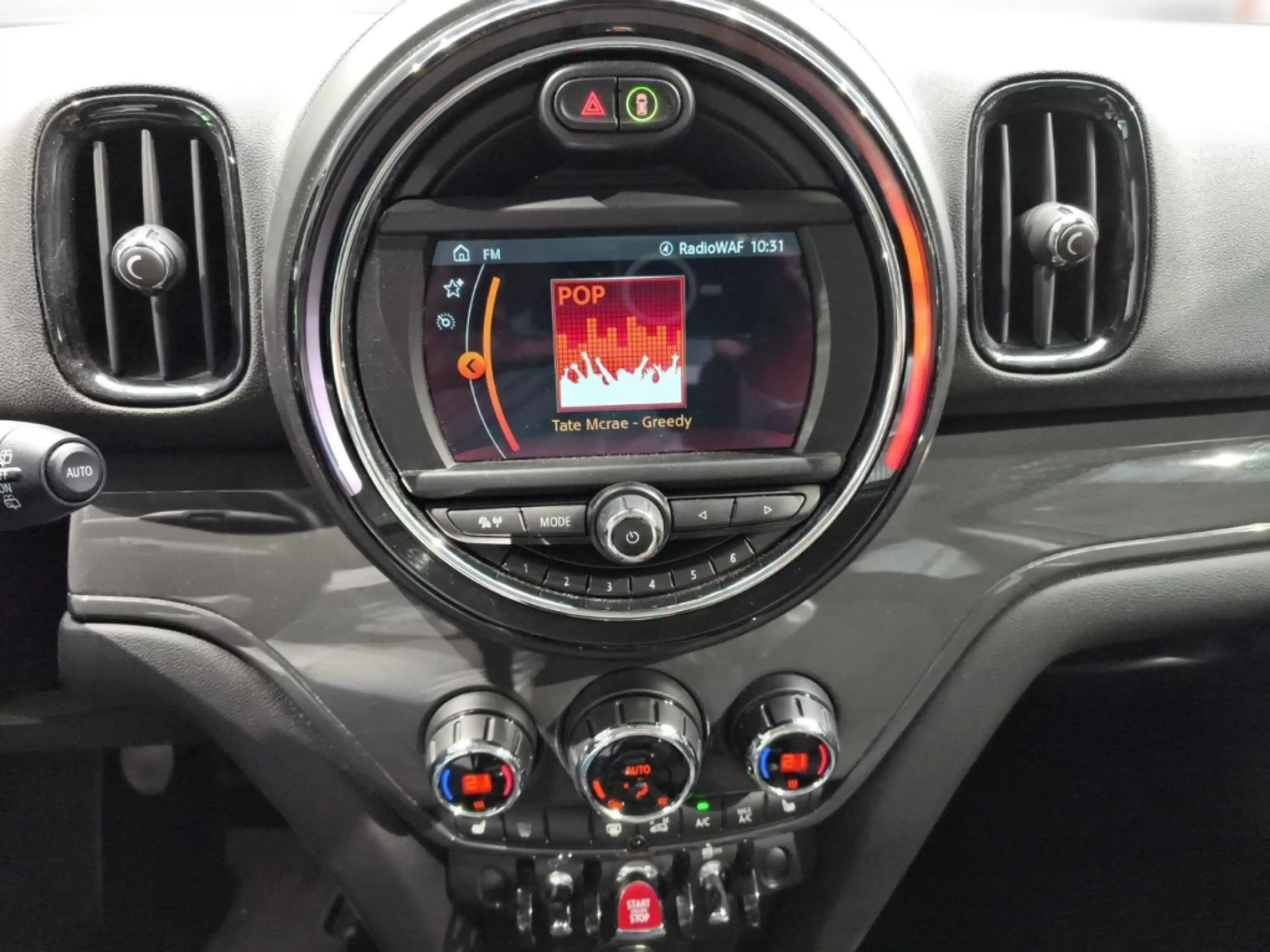 MINI One Countryman COUNTRYMAN Pepper Sitzheizung — photo 12