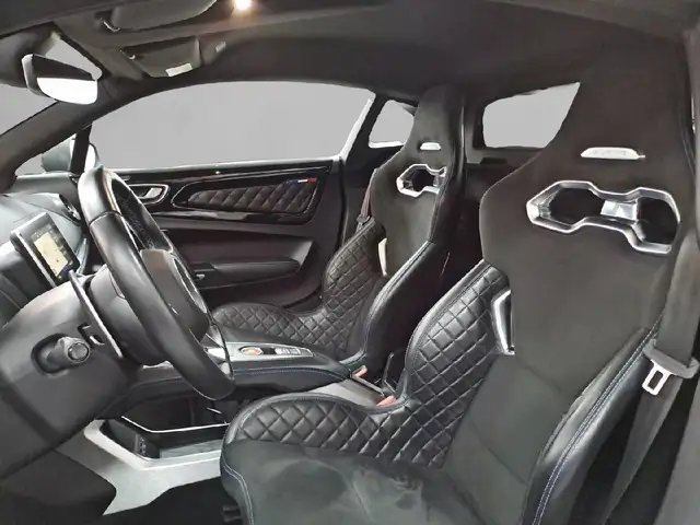 Alpine A110 view 13