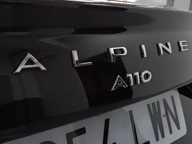 Alpine A110 view 7