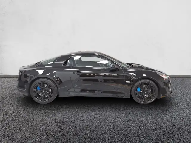 Alpine A110 view 5