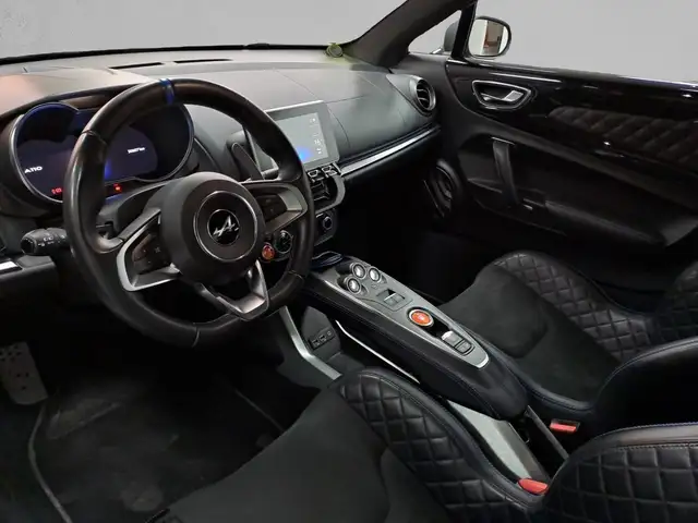 Alpine A110 view 14
