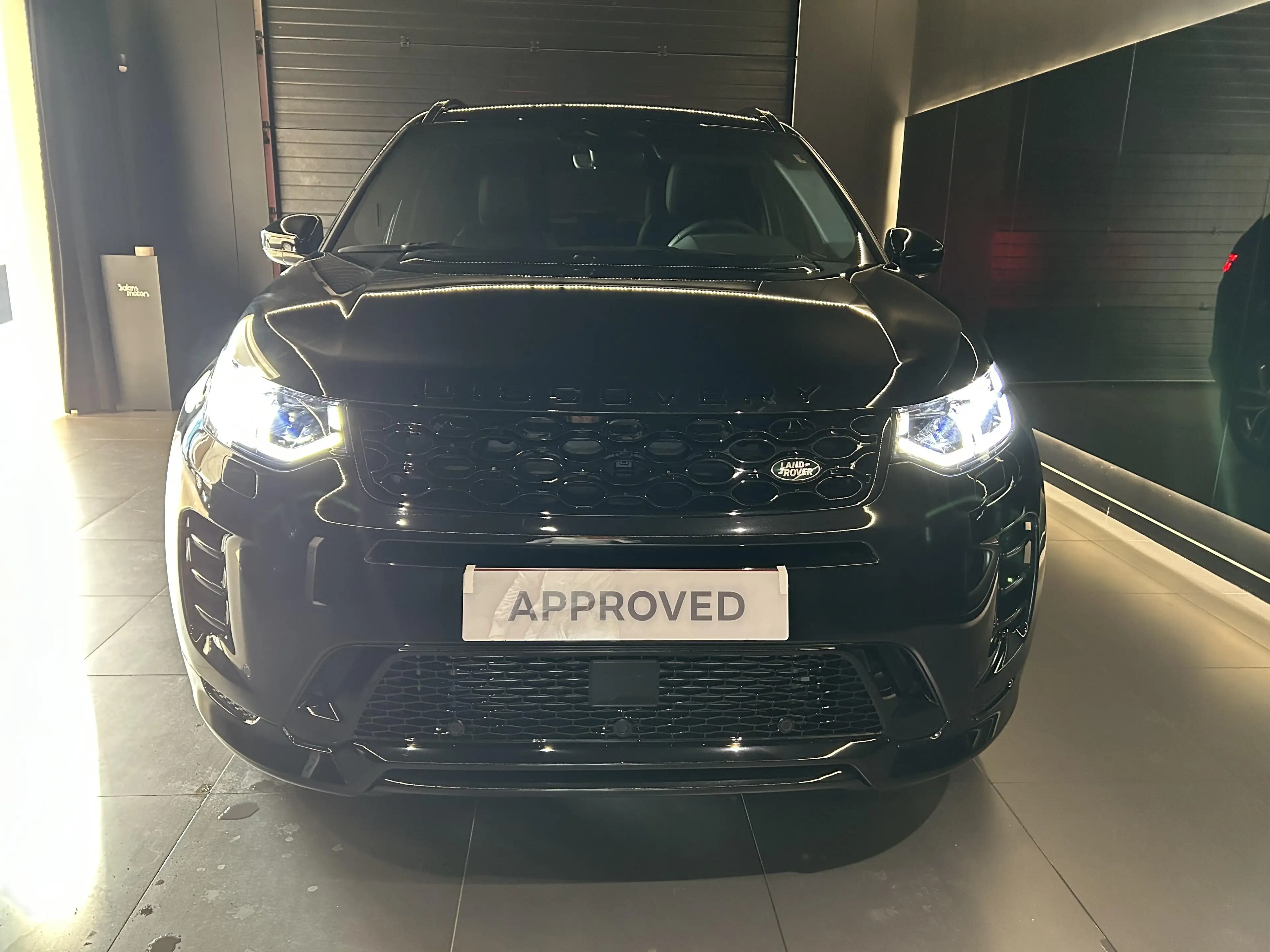 Land Rover Discovery Sport DYNAMIC SE — photo 8
