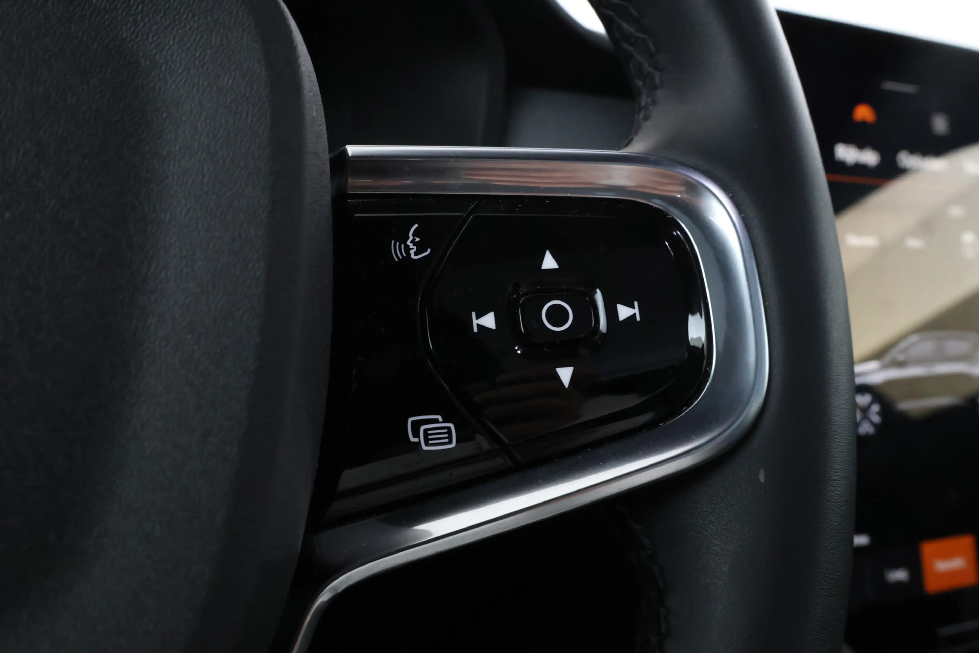 Polestar 2 Long Range Single Motor Plus 82 kWh Long range! Pa — photo 23