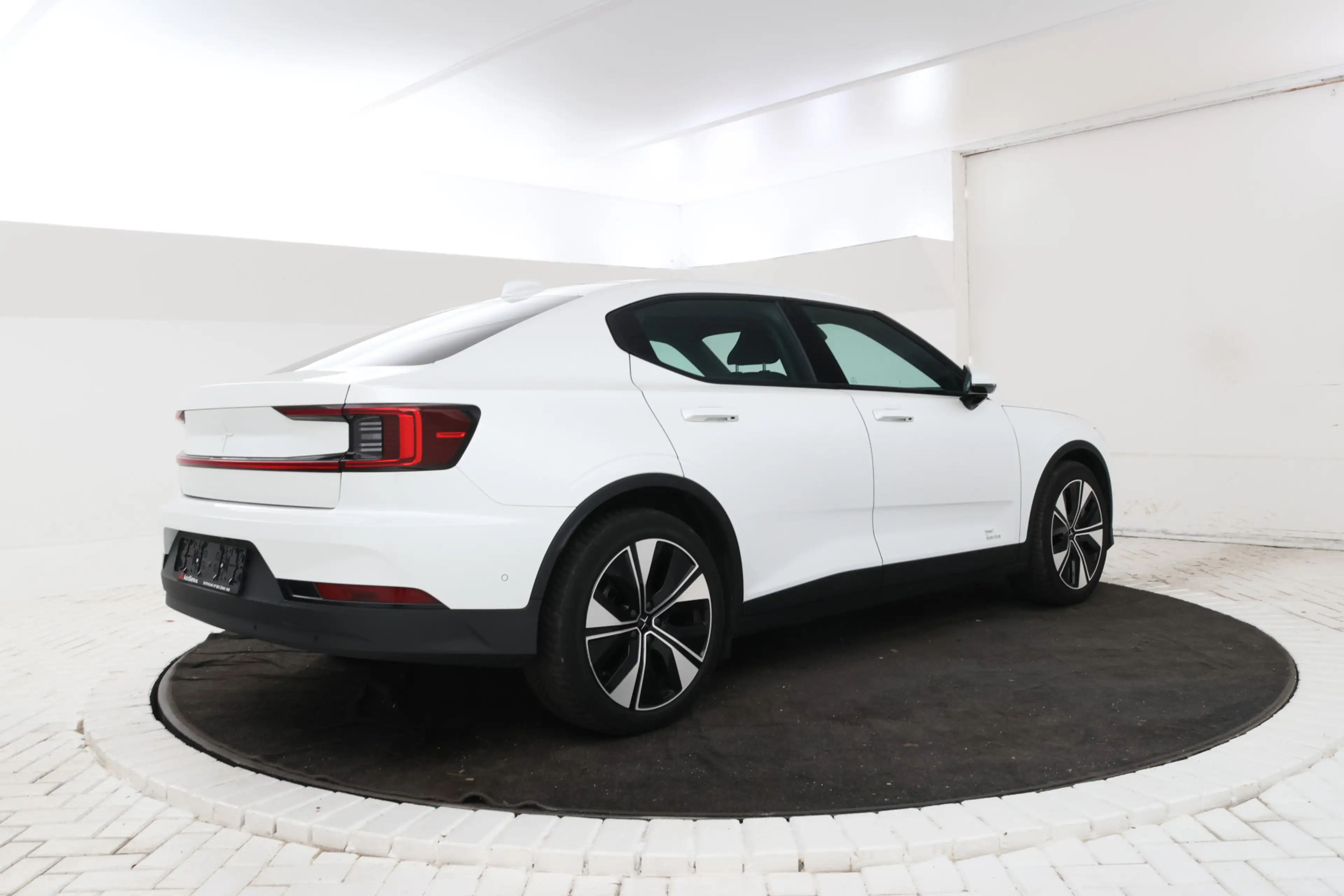 Polestar 2 Long Range Single Motor Plus 82 kWh Long range! Pa — photo 3