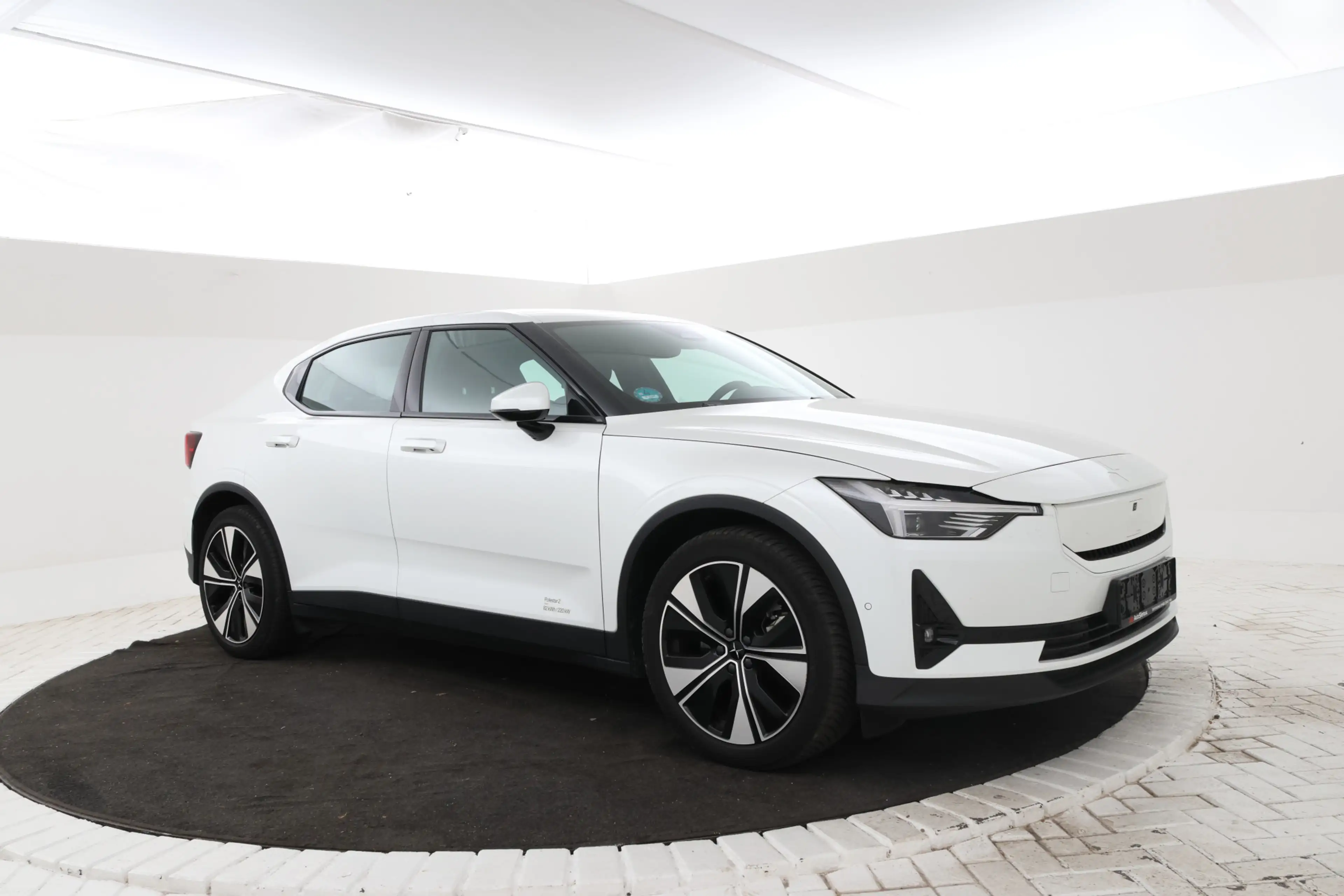 Polestar 2 Long Range Single Motor Plus 82 kWh Long range! Pa — photo 4
