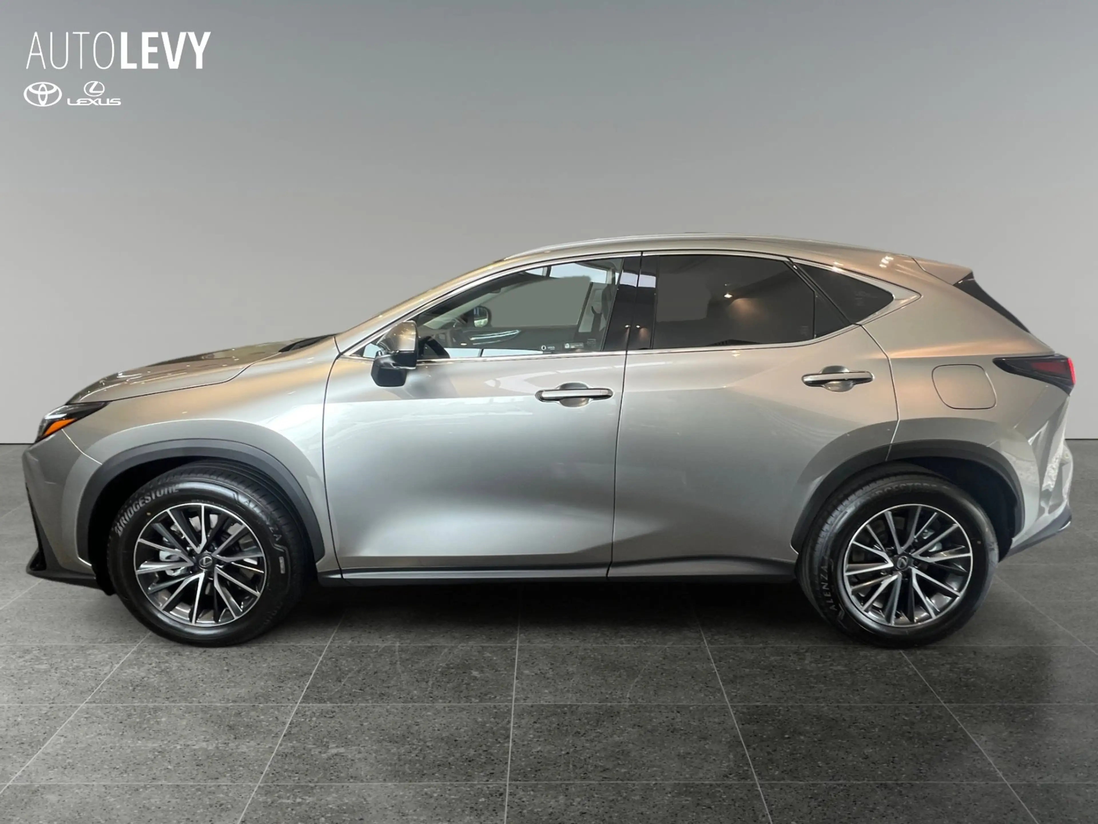 Lexus NX 450h+ PHEV Advantage +div.Far+Wallbox geschenkt — photo 3