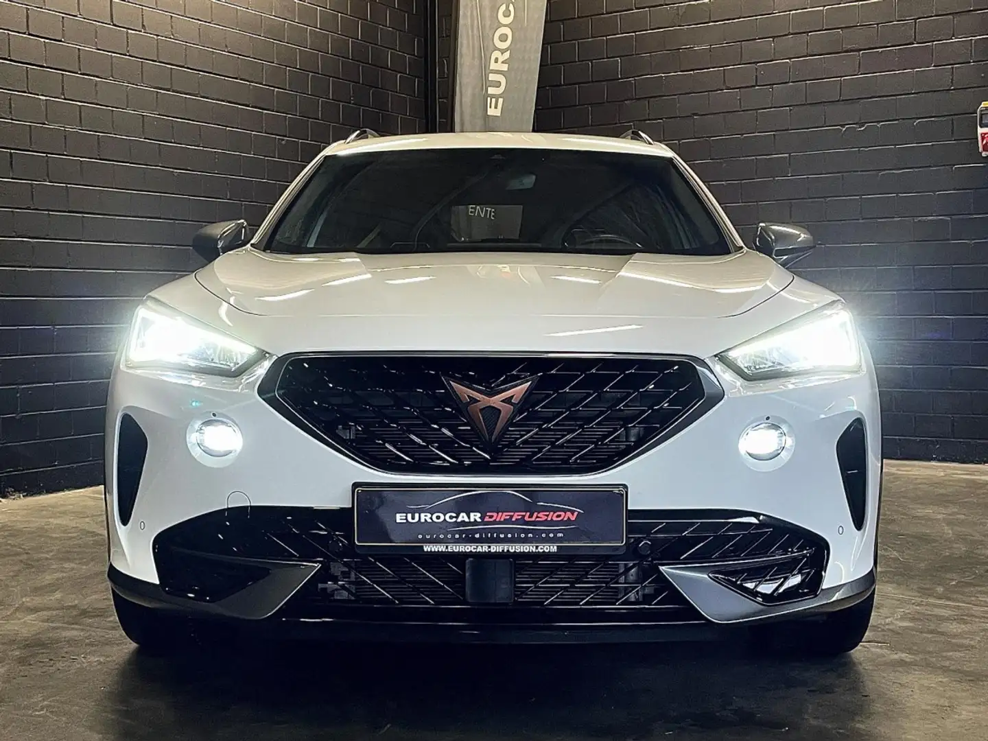 CUPRA Formentor VZ 245CV eHybrid DSG6 ** Attelage ** Full li Blanc - 2