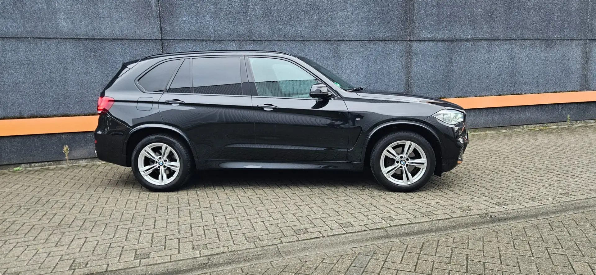 BMW X5 sDrive25d M PACK/ PANO/CAMERA/+7 ZIT/**FULL OPTION Noir - 2