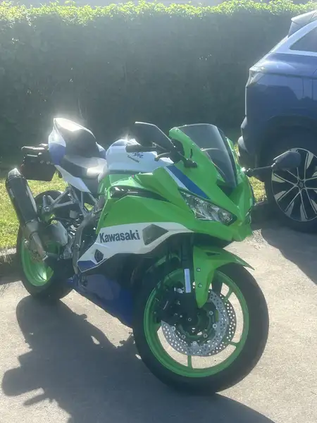 Kawasaki NINJA ZX-4RR - foto 3