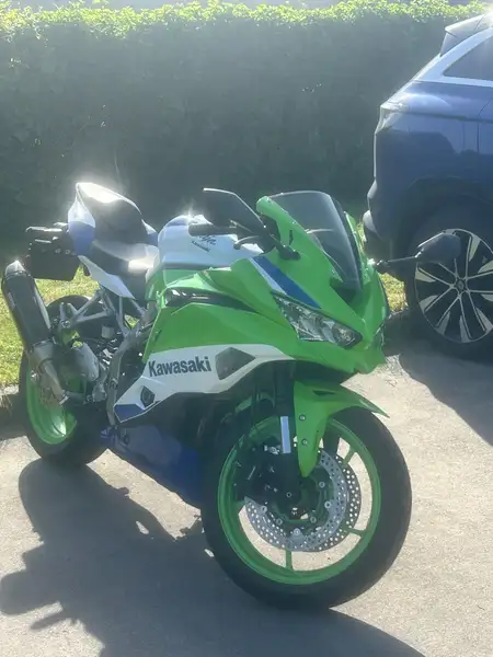 Kawasaki NINJA ZX-4RR