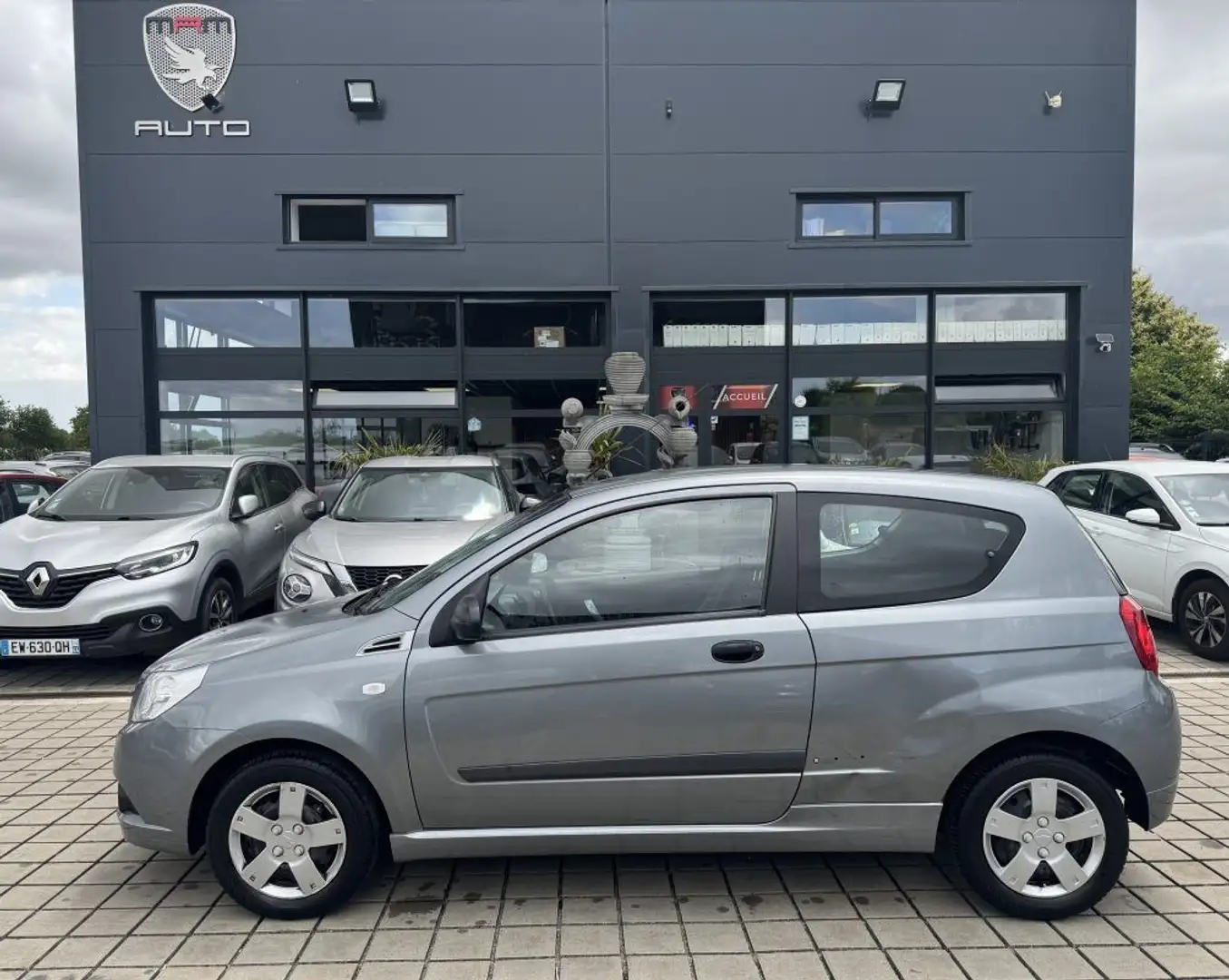 Chevrolet Aveo 1.2 16V 84 Gris - 1