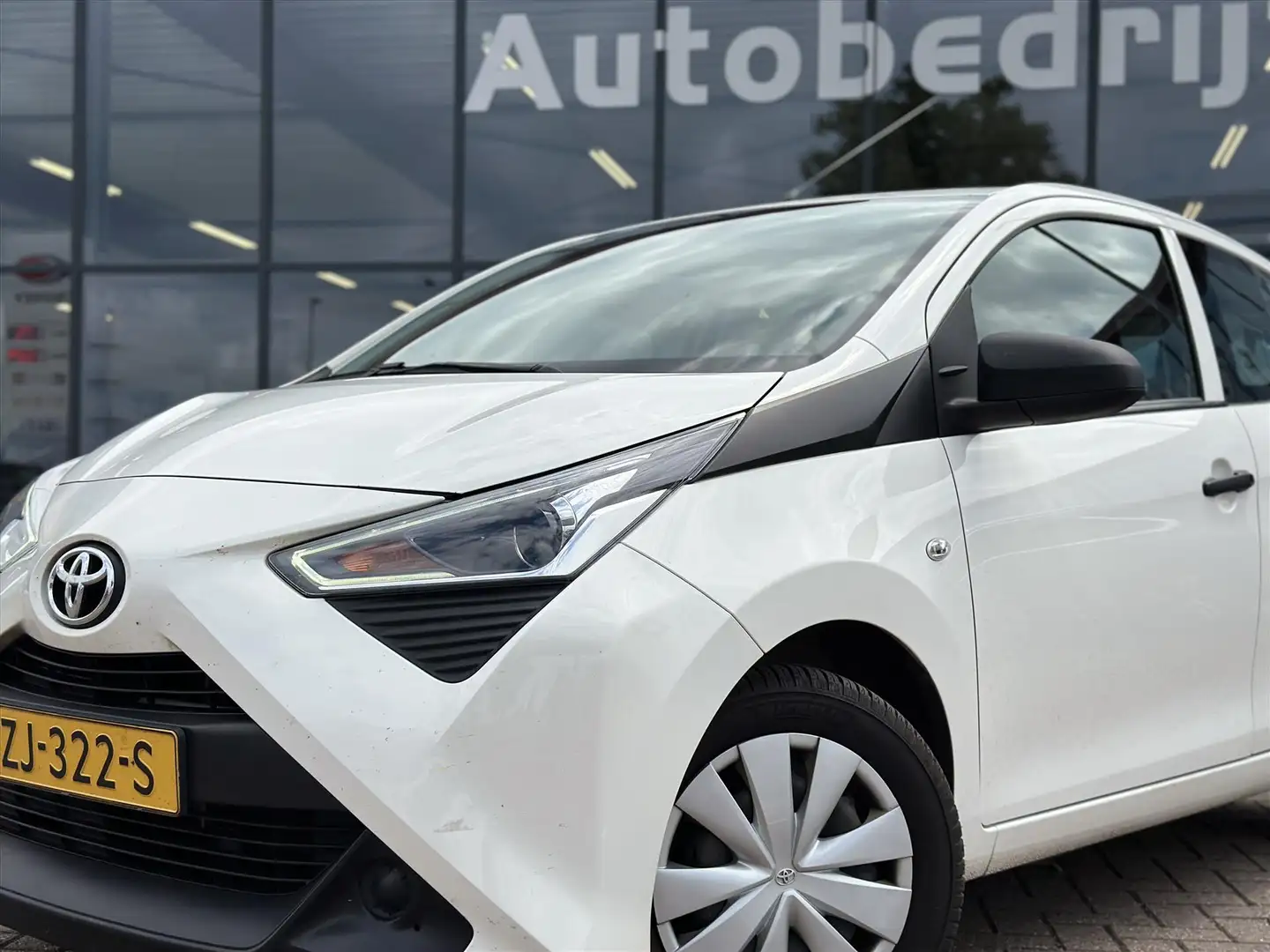 Toyota Aygo 1.0 VVT-i 72pk 5D Wit - 2