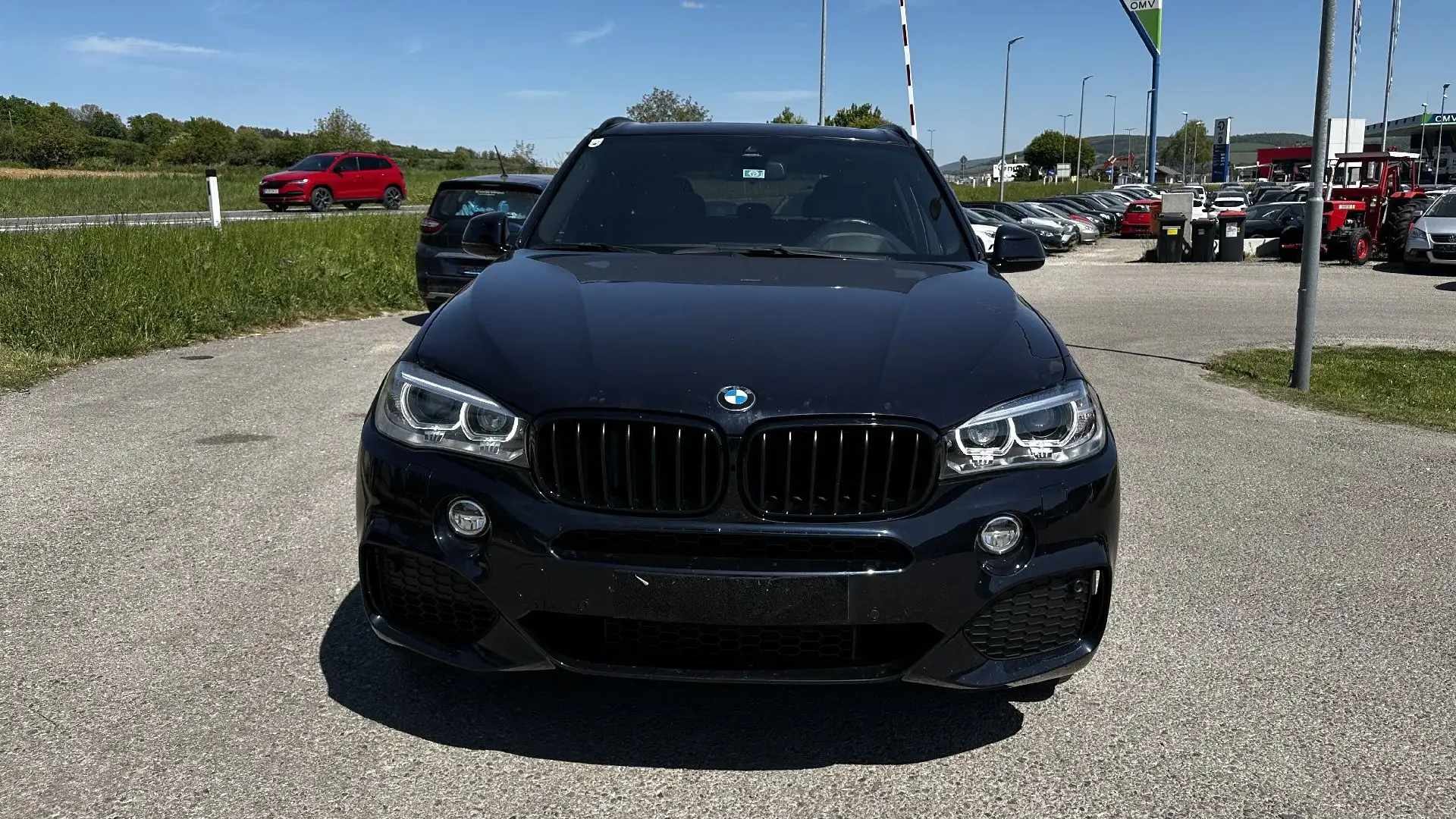 BMW X5 xDrive50i Schwarz - 1