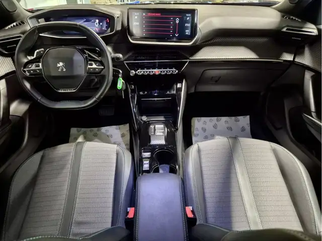 Peugeot 2008 view 7