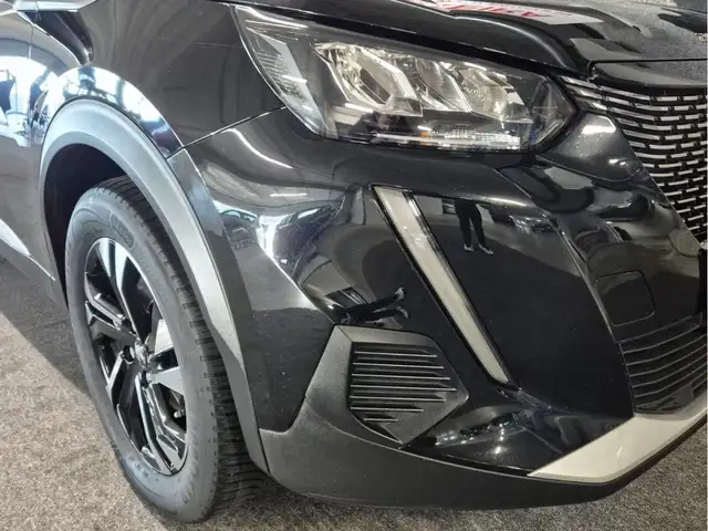 Peugeot 2008 view 12