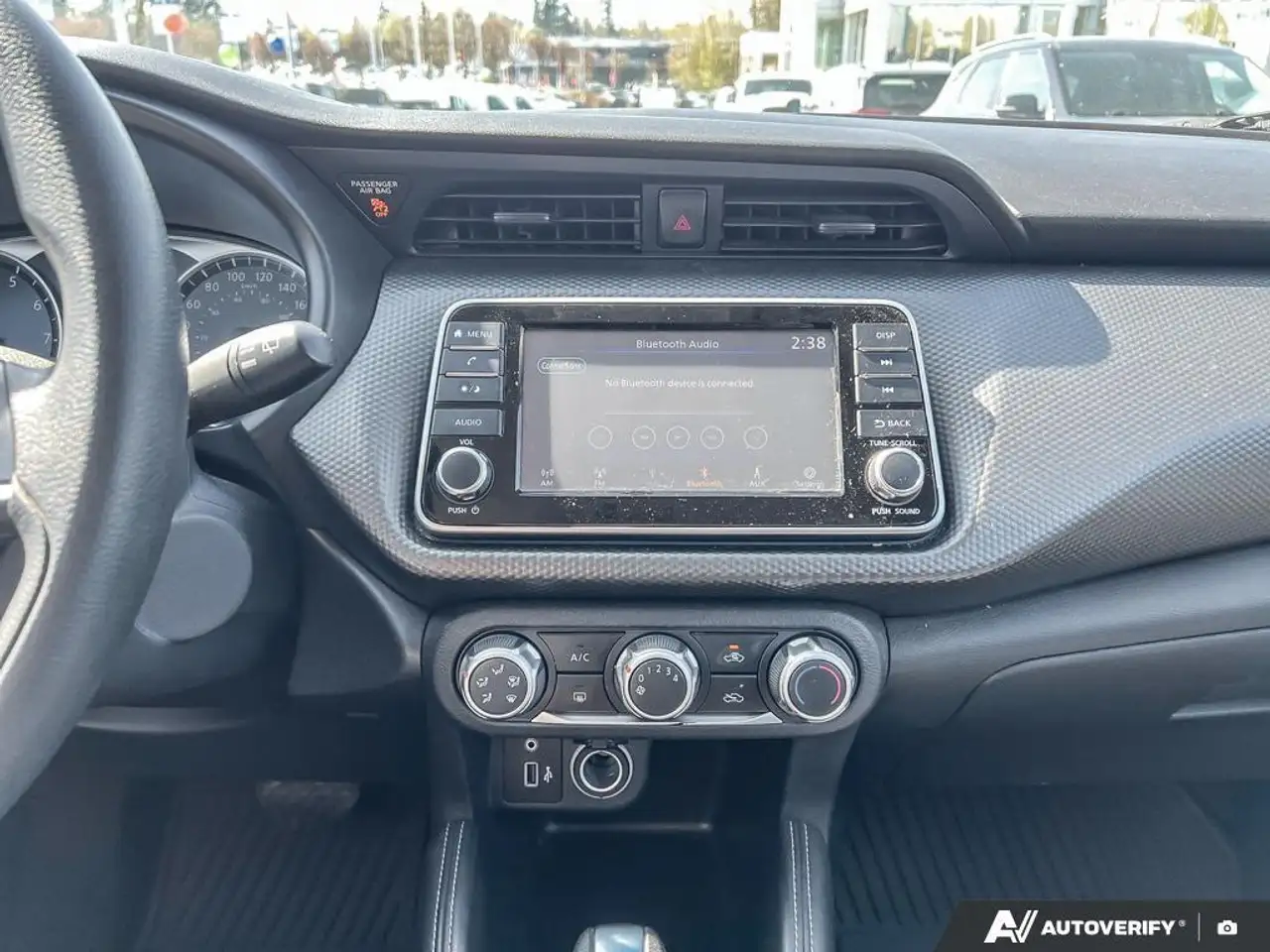 Nissan Kicks снимка Nissan Kicks