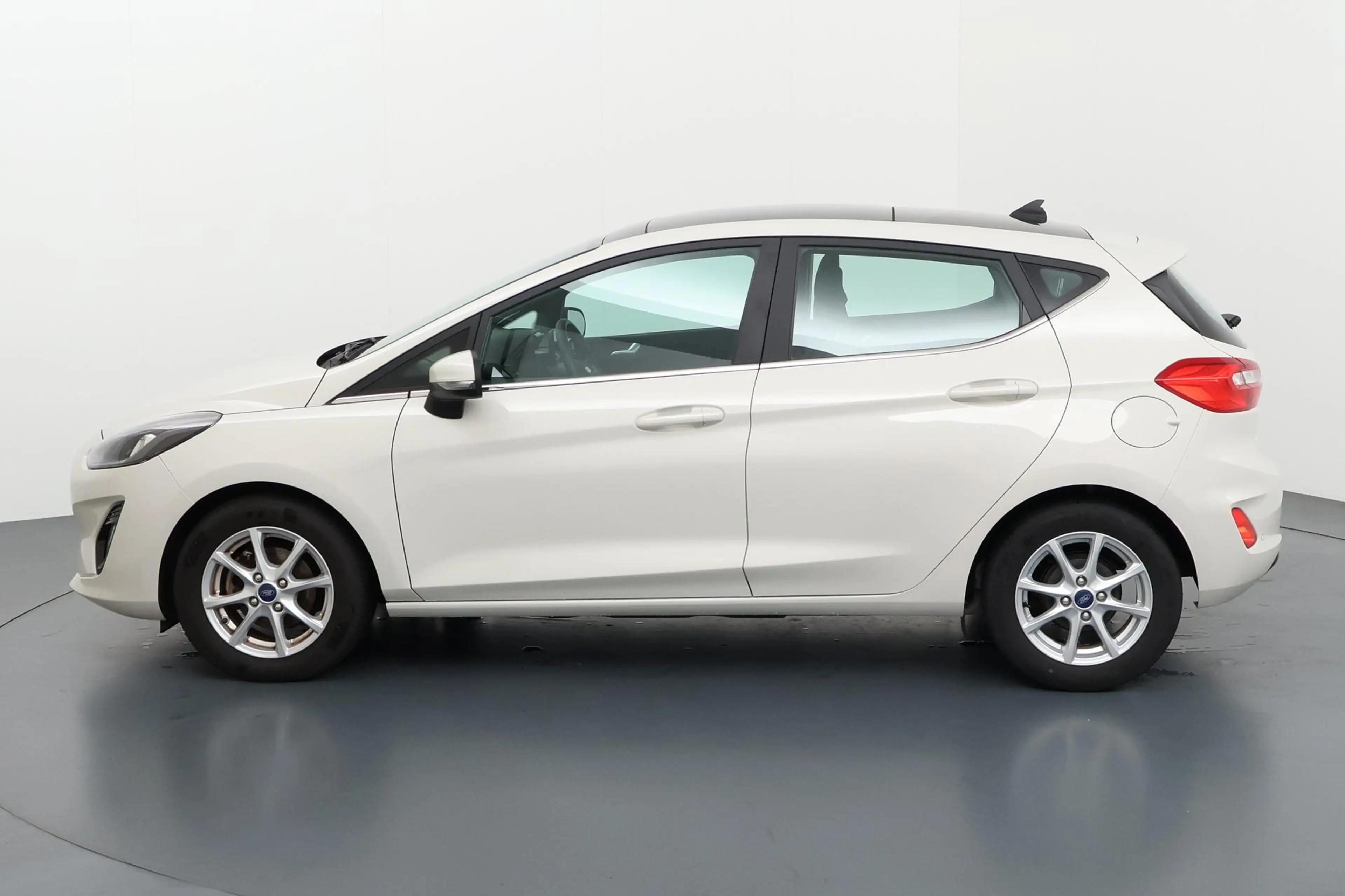 Ford Fiesta 1.0 EcoBoost Hybrid Titanium X Stijlvol in het wit — photo 15