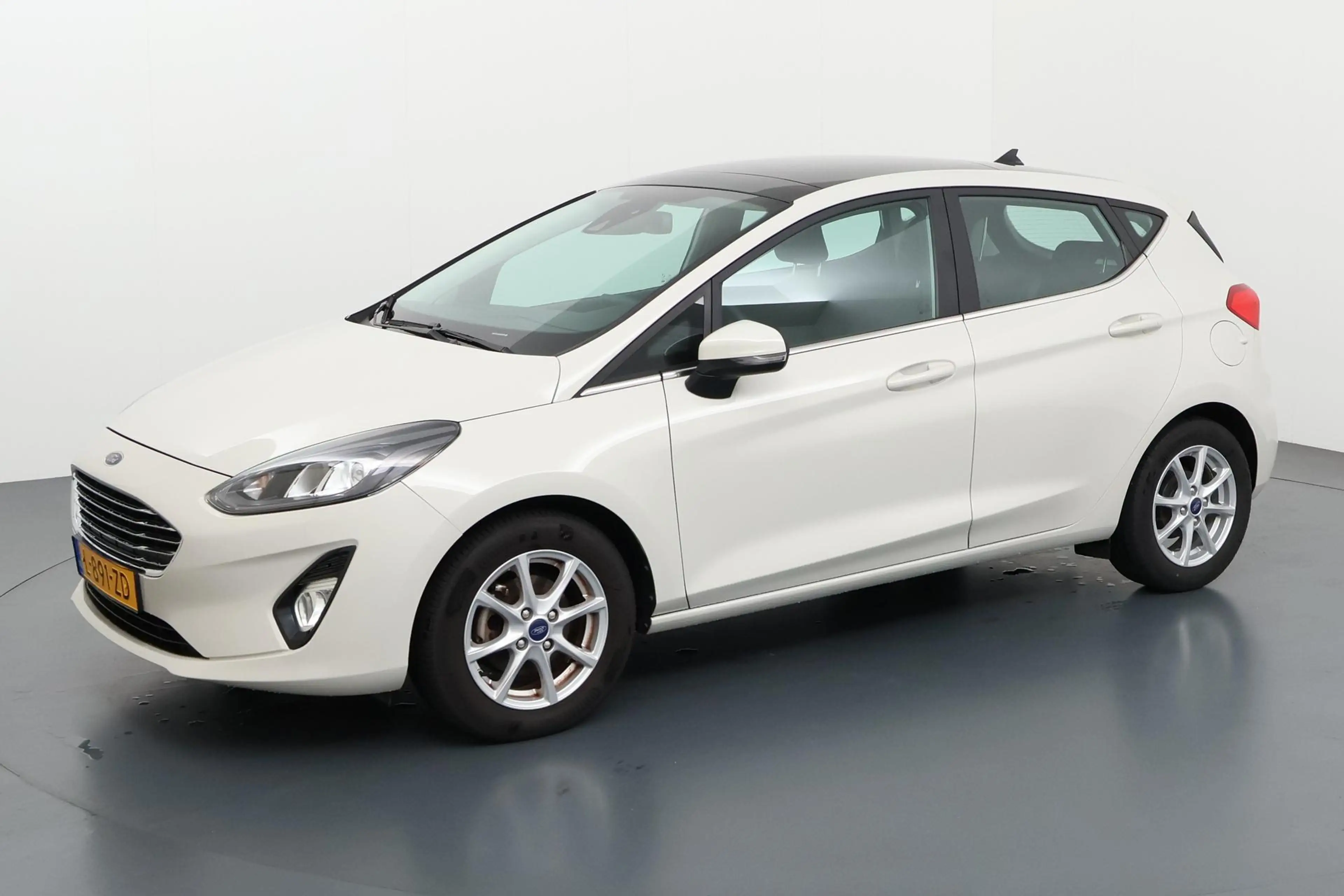 Ford Fiesta 1.0 EcoBoost Hybrid Titanium X Stijlvol in het wit — photo 14