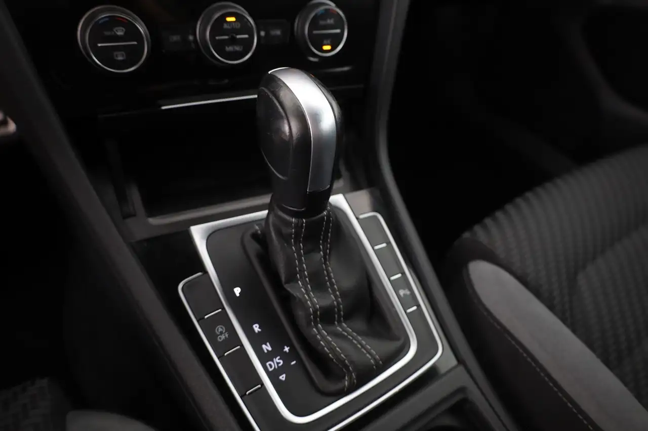 Volkswagen Golf VII Variant 1.5 TSI DSG R-Line LED Navi PDC, миниатюра 14