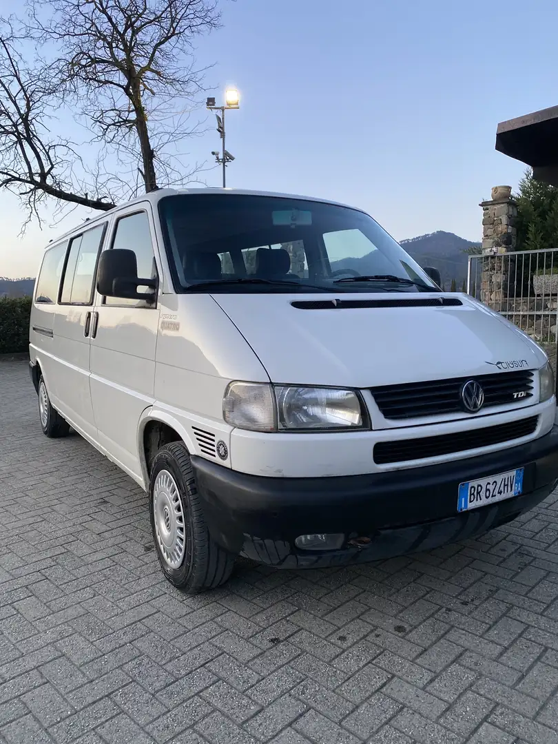 Volkswagen T4 Caravelle Lunga 2.5 tdi syncro - 1