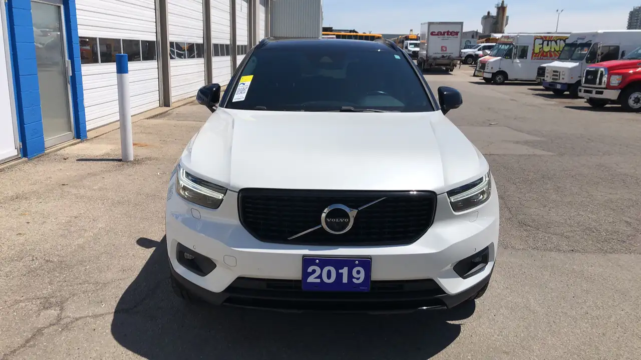 Volvo XC40 снимка Volvo XC40