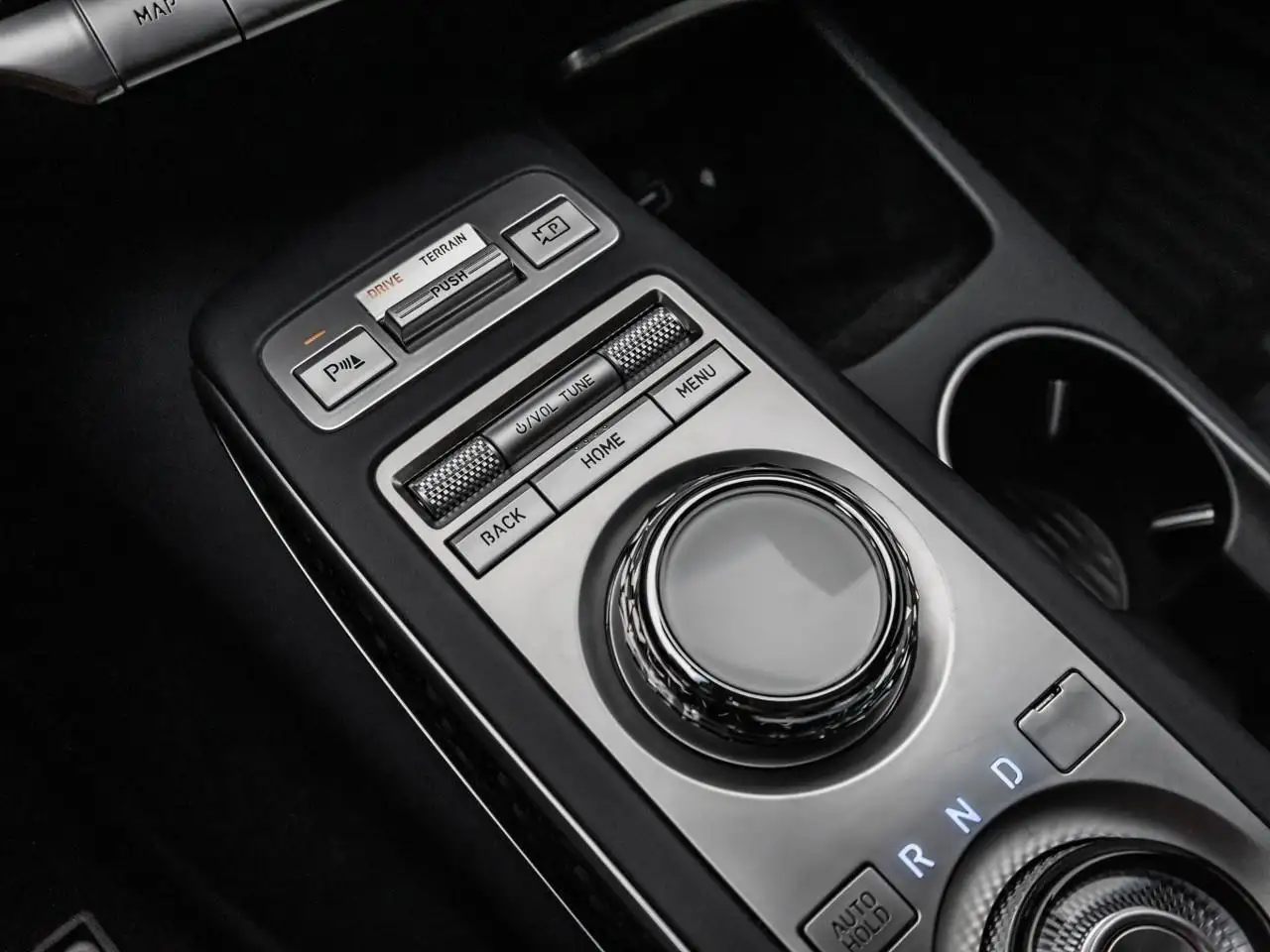 Genesis GV70 снимка Genesis GV70