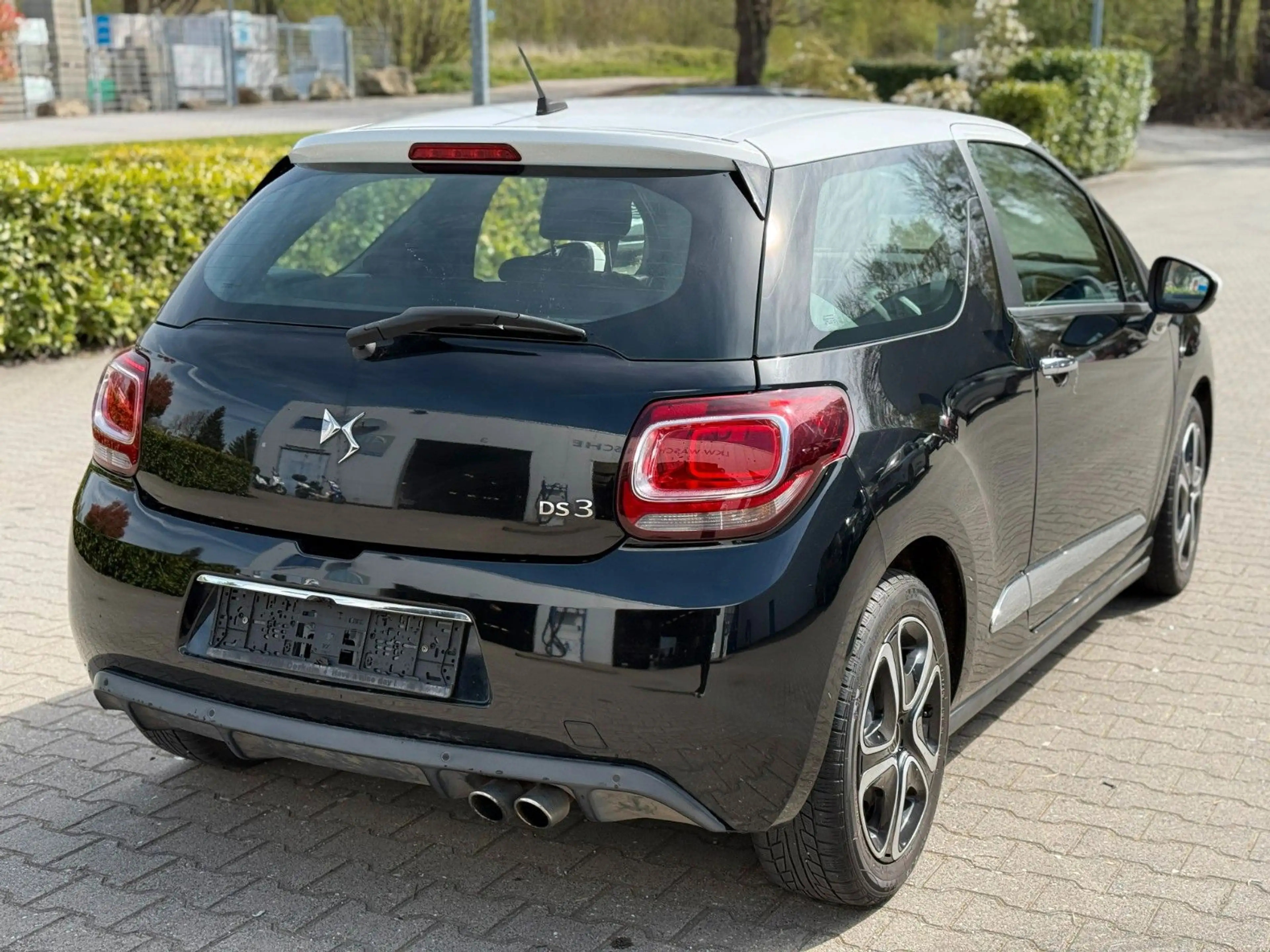 Citroen DS3 PureTech PDC*Navi*Klima*TÜV*Sitzheizung*LED* — photo 11