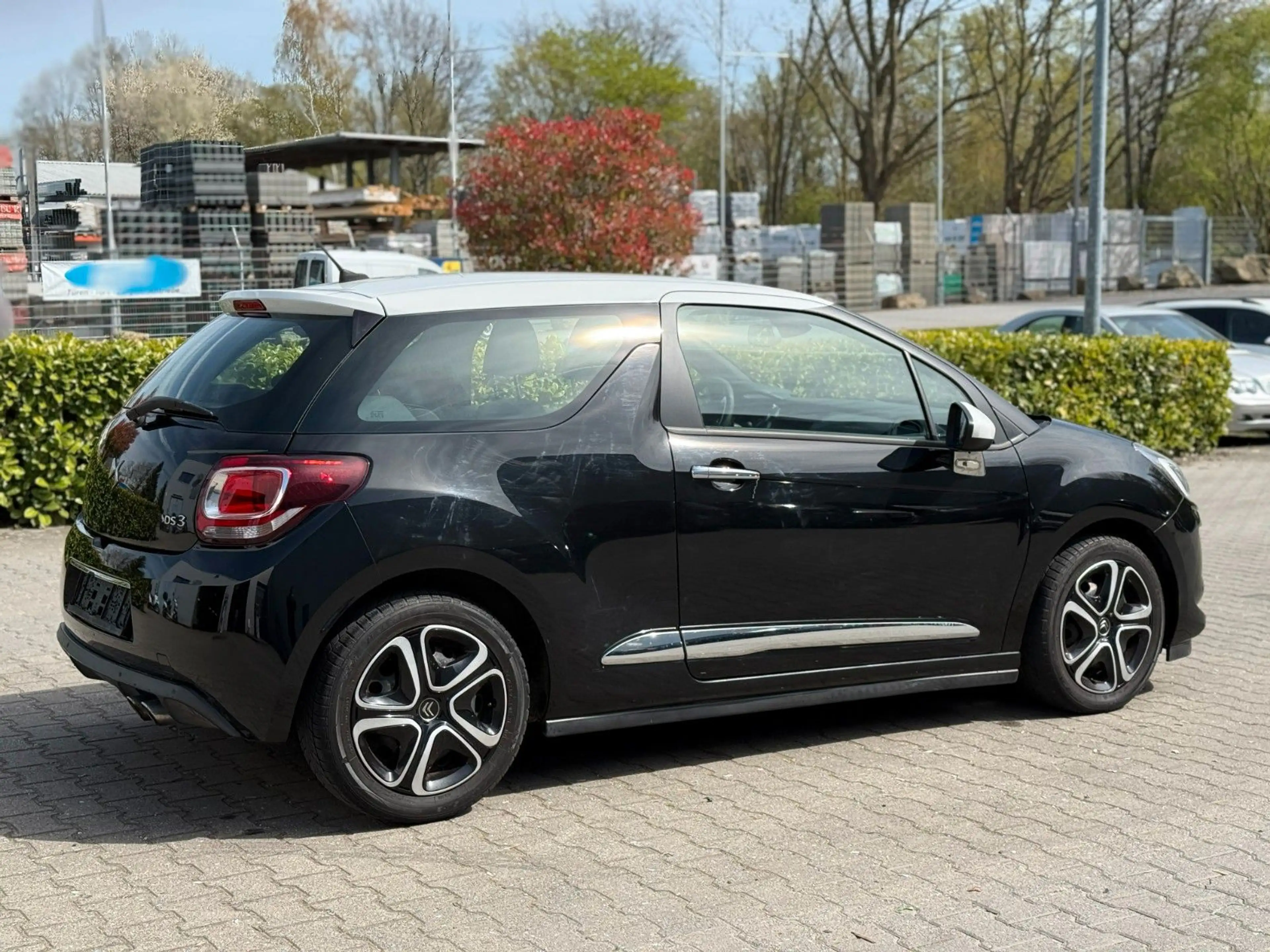 Citroen DS3 PureTech PDC*Navi*Klima*TÜV*Sitzheizung*LED* — photo 10
