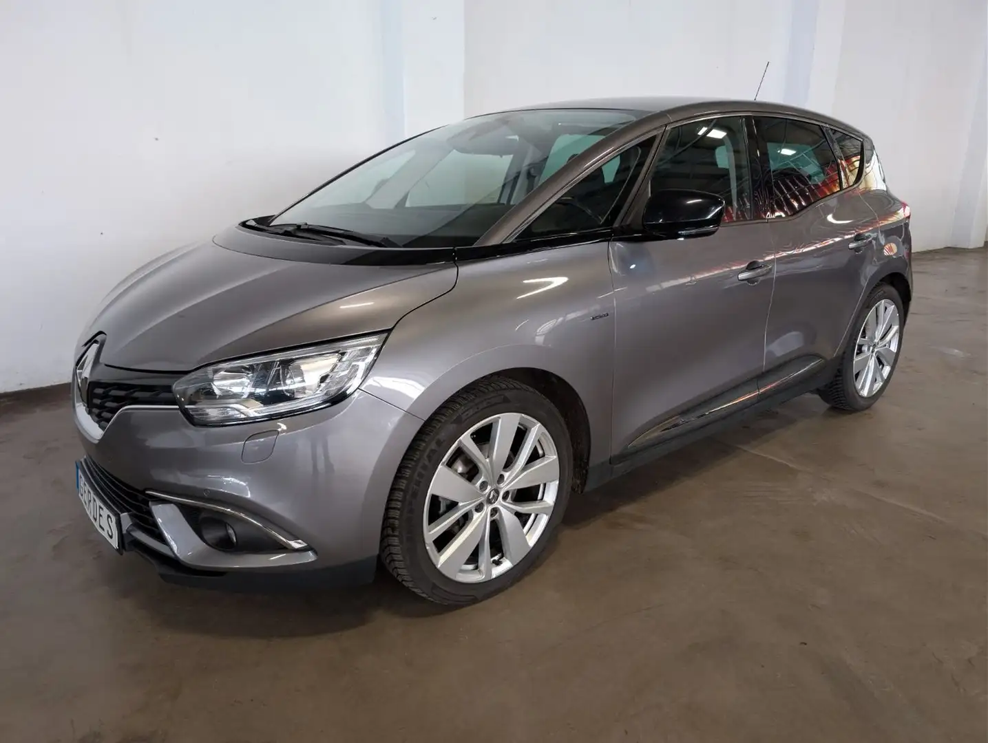 Renault Scenic IV 1.7 BLUE dCi 150 Grau - 2