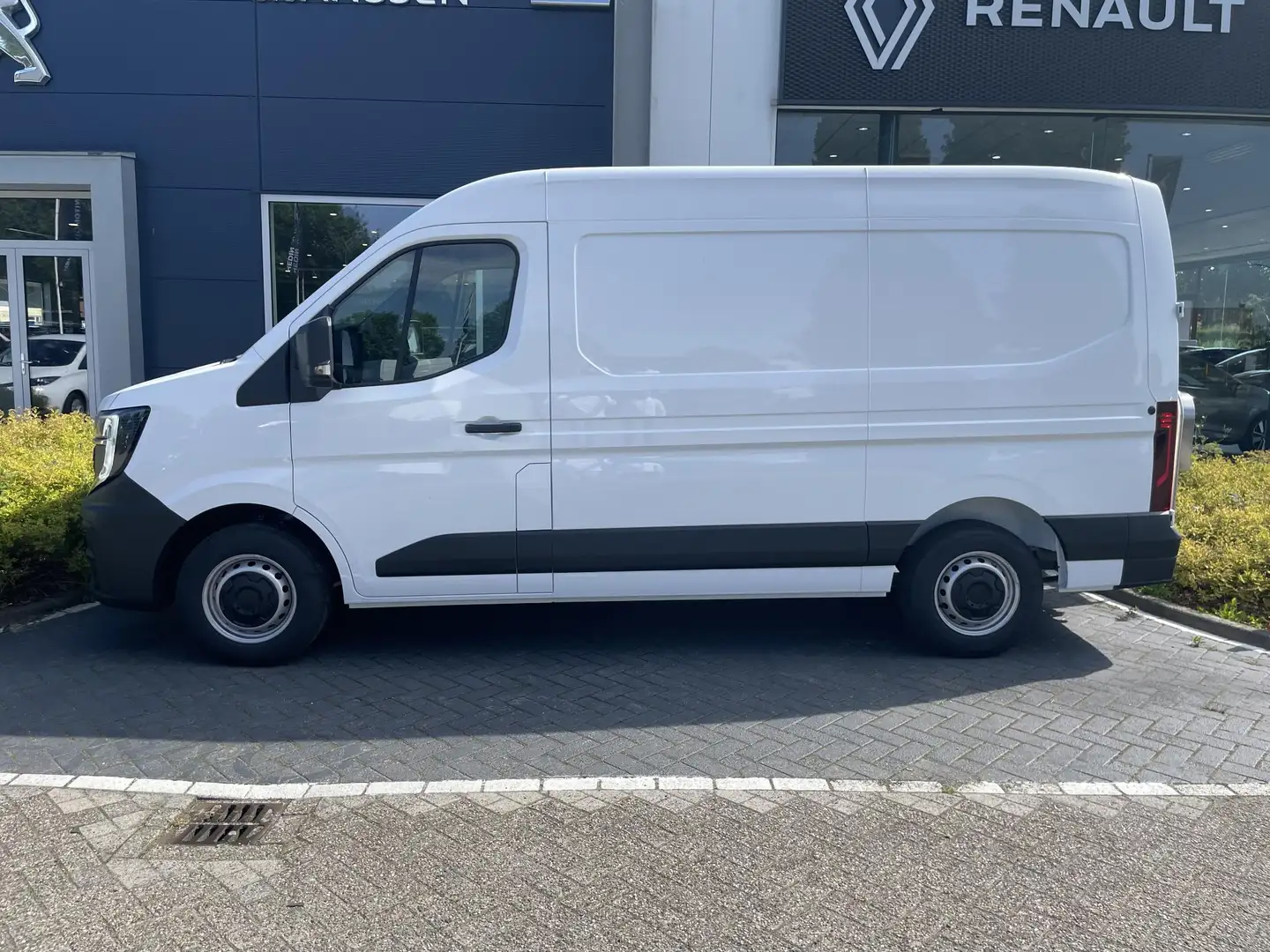 Renault Master E-Tech T35 L2H2 Advance long range 87 kWh | Trekha Wit - 2
