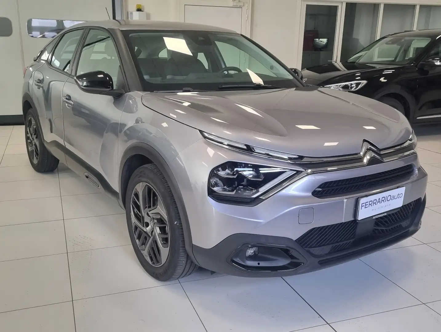Citroen C4 C4 III 2021 1.2 puretech Feel Grigio - 2