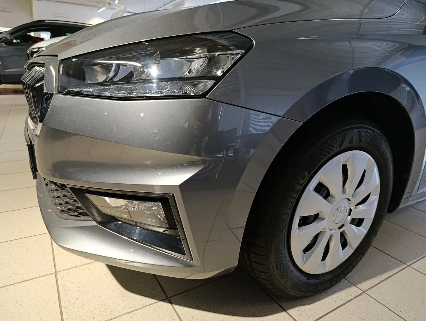 Skoda Fabia Selection Gris - 2