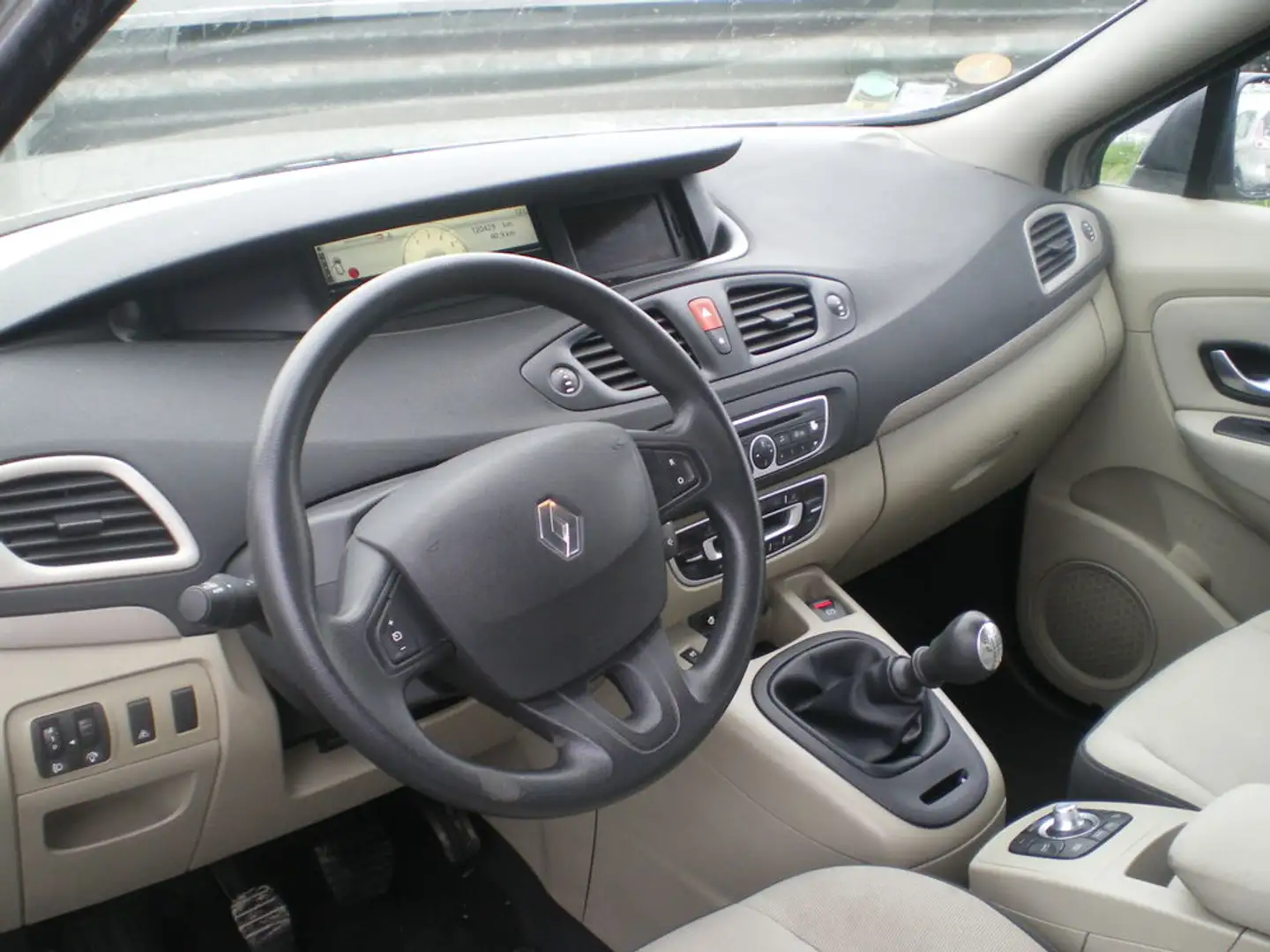 Renault Scenic iii dci 105 eco2 expression - 2
