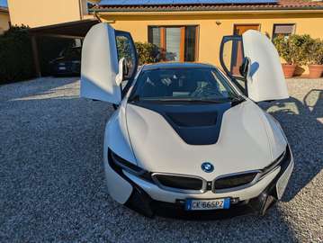 i8 Coupe 1.5 auto