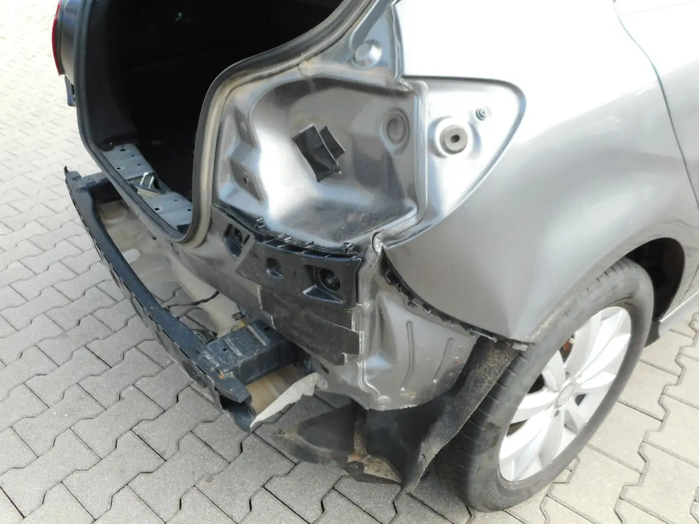 Mercedes-Benz A 200 Heckschaden - voll fahrbereit Gris - 2
