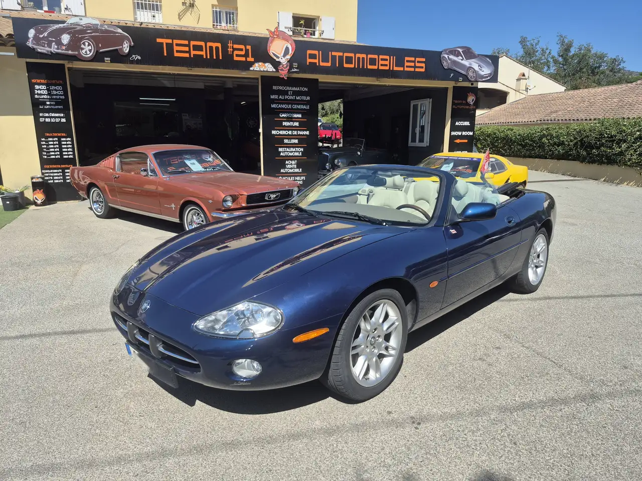 Jaguar XK8 CABRIOLET, foto 1